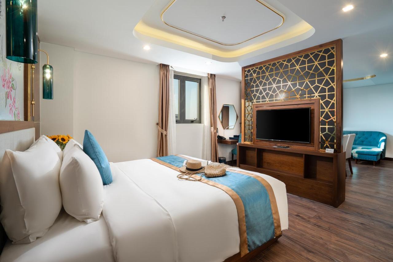 Cn Palace Boutique Hotel & Spa Da Nang Exterior foto